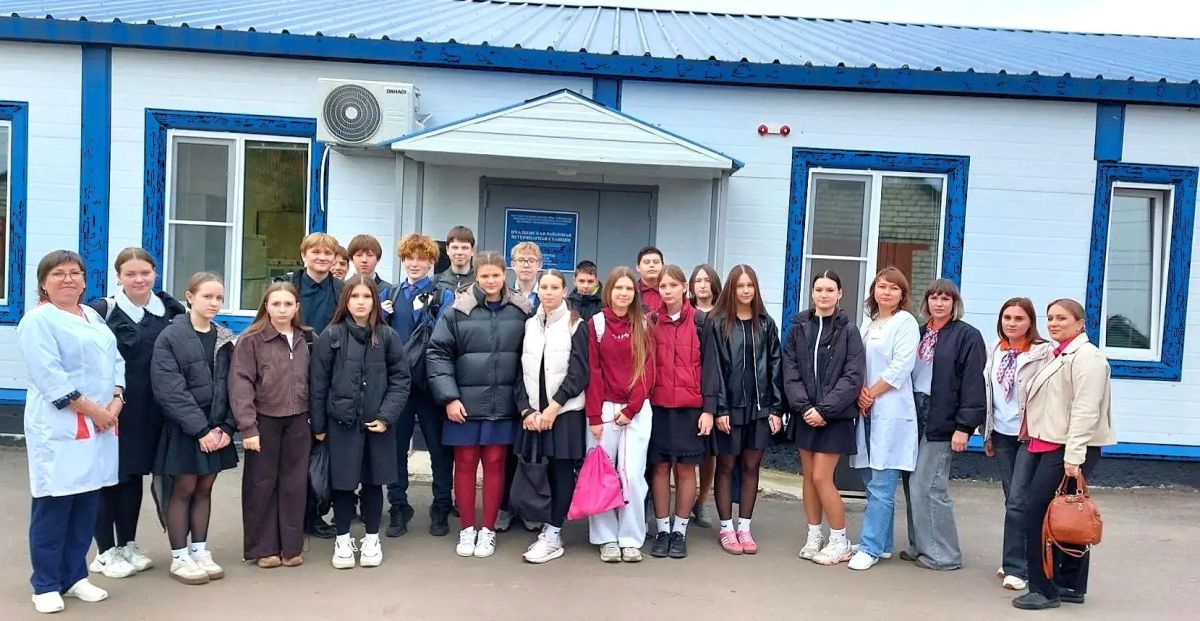 ГОСВЕТСЛУЖБА ПРОДОЛЖАЕТ ПРОФОРИЕНТАЦИОННЫЕ ВСТРЕЧИ: ШКОЛЬНИКИ ПОЗНАКОМИЛИСЬ С РАБОТОЙ СОВРЕМЕННОЙ ВЕТСТАНЦИИ В ИЧАЛКОВСКОМ РАЙОНЕ
